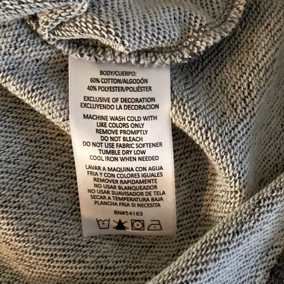 💕NWT💕 (S,M,XL) Calvin Klein Cropped Sweatshirt - Picture 7 of 7